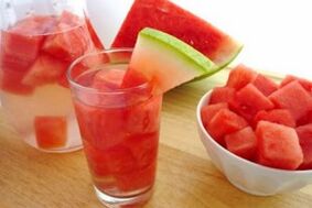 Limpeza dos riles e vasos de parasitos